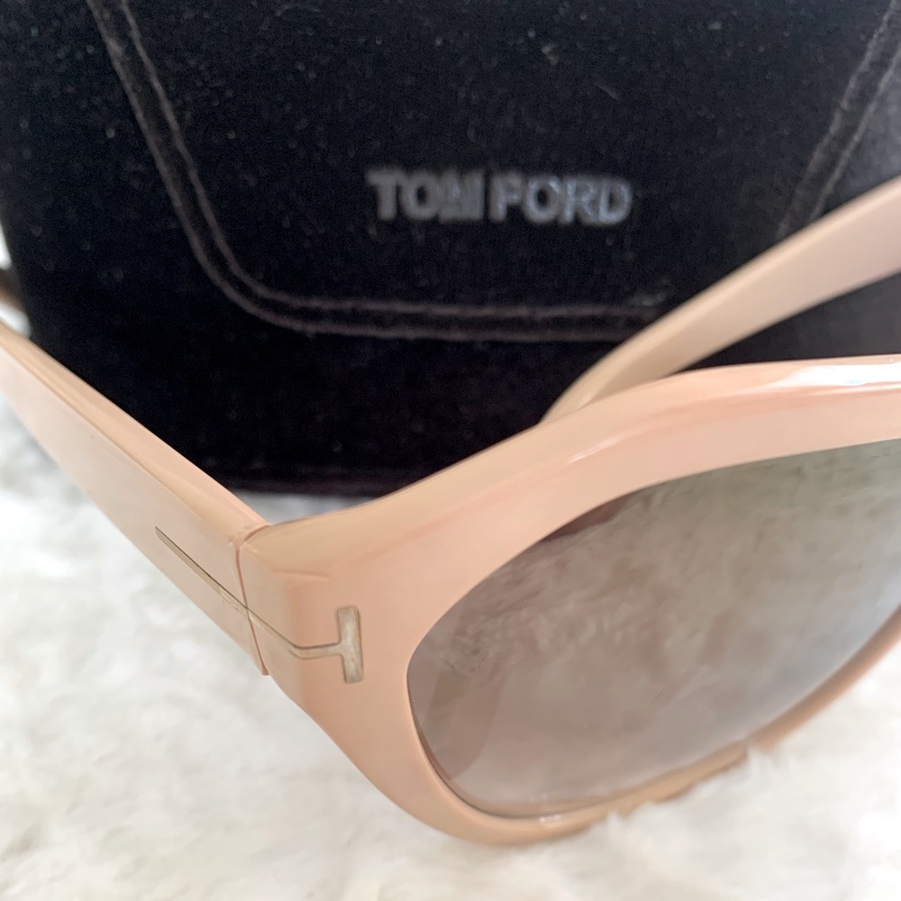 TOM FORD 🕶